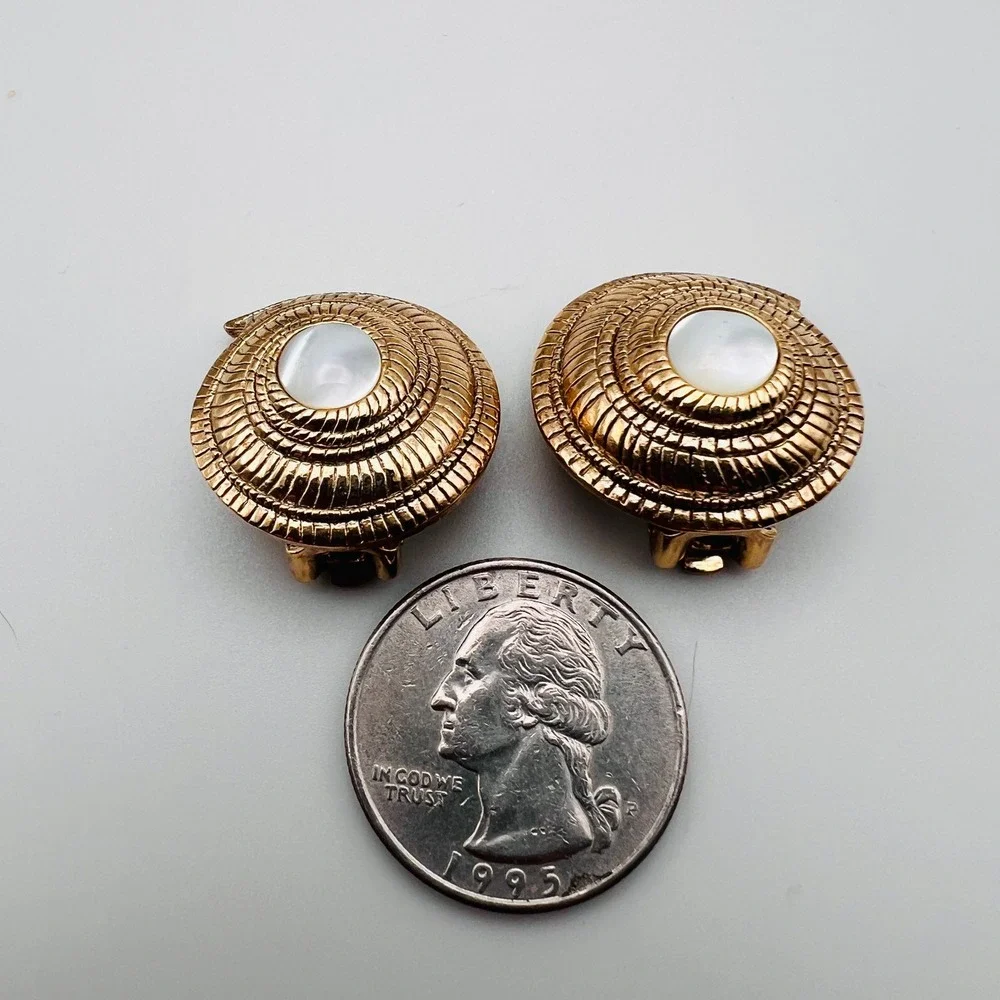 Vintage Nautilus Shell Clip On Earrings White Center Stone Cabochon Gold Tone